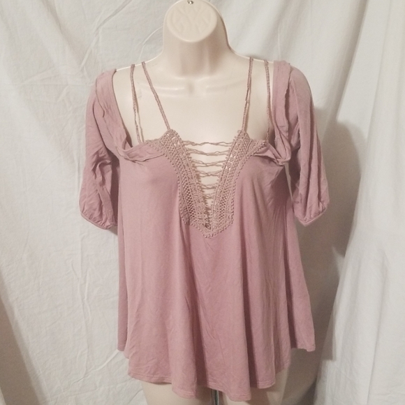 BKE Tops - NWT BKE BOUTIQUE BLOUSE